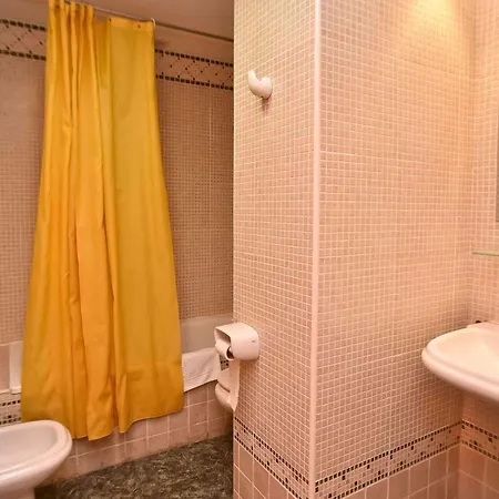 Adsubia Hotel 2*
