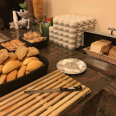 Adsubia Ξενοδοχείο